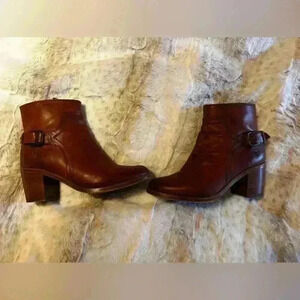 FRYE “Shield Pull-On Booties Cognac Brown Leather” size 6